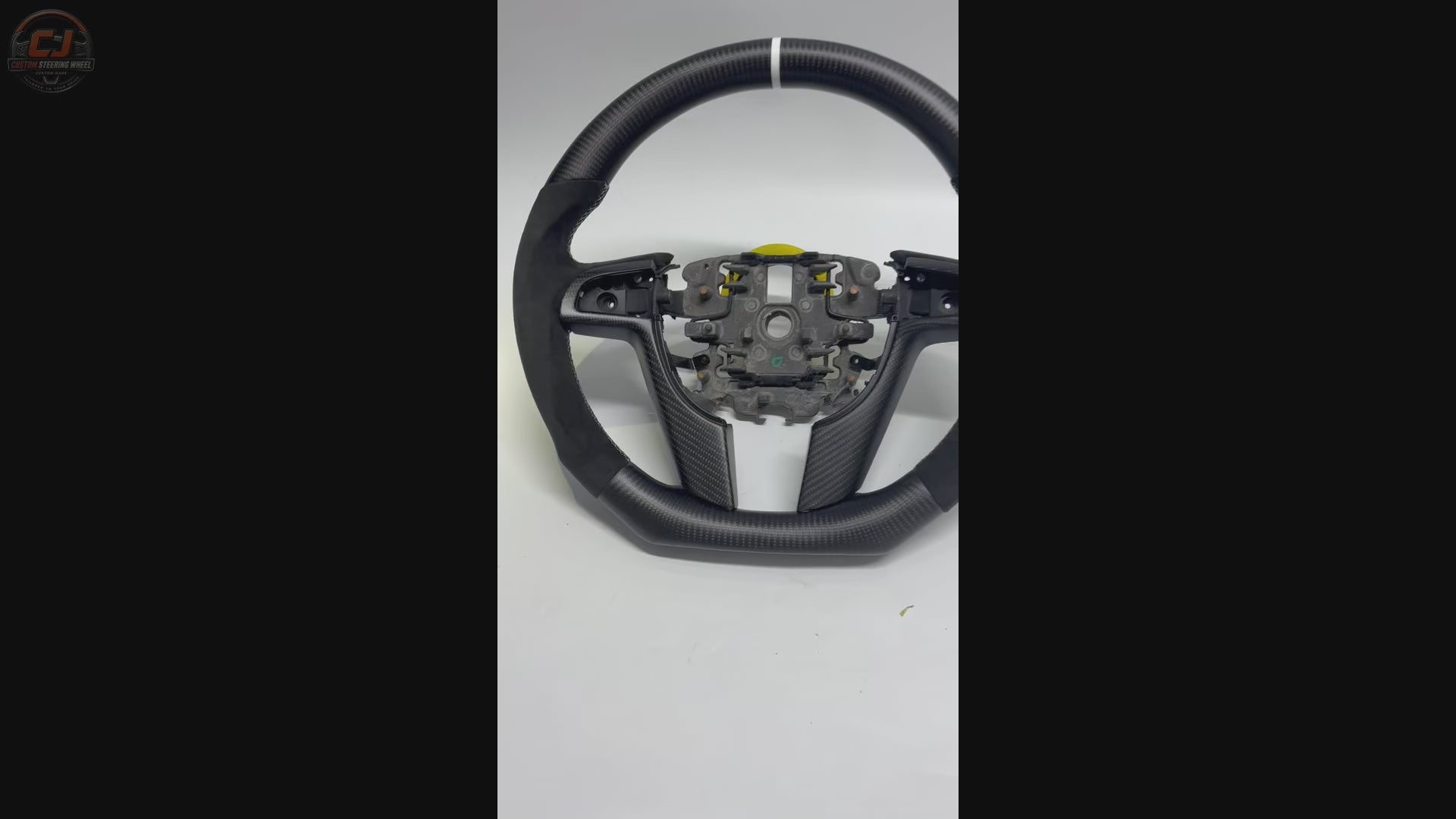 FOR Holden VE/Pontiac G8 Steering Wheel - Matte Black Carbon Fiber & Black Alcantara - CJ Mod Garage & Video Showcase