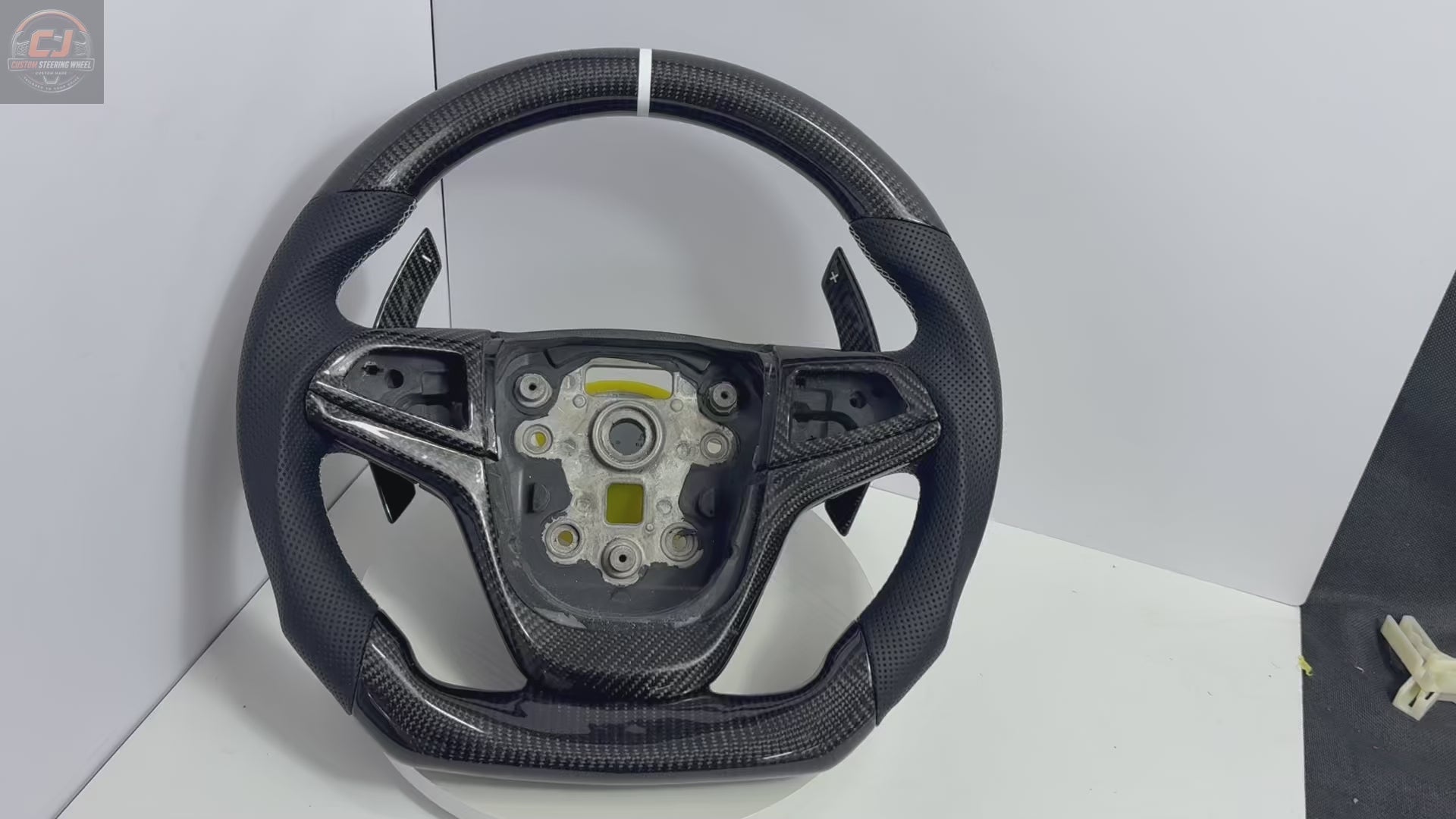 FOR Holden VF HSV CHEVY SS SSV SV6 2013-2017 Carbon Fiber Steering Wheel - CJ Mod Garage 12